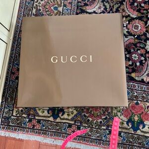 Large size 20"x18"x6" GUCCI Empty GIFT BOX